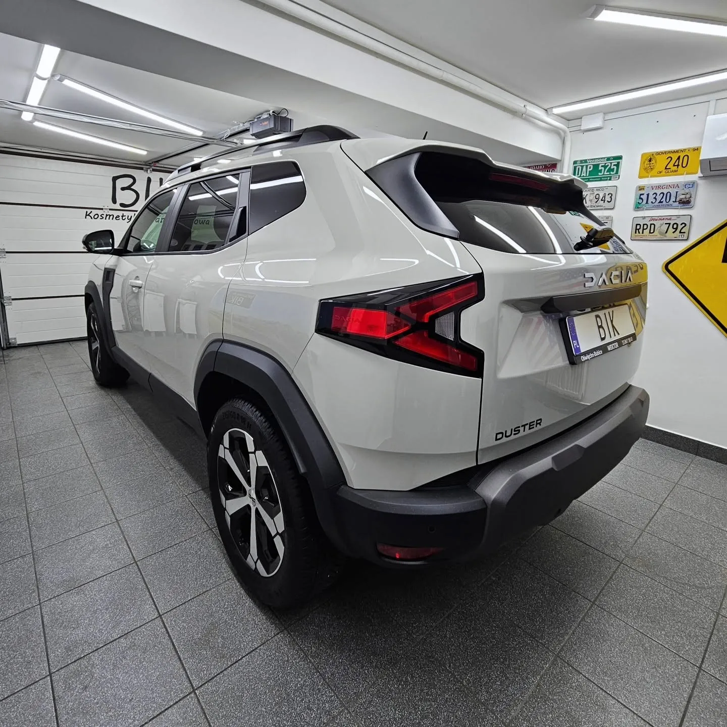 Tył Dacii Duster po zabezpieczeniu lakieru powłoką